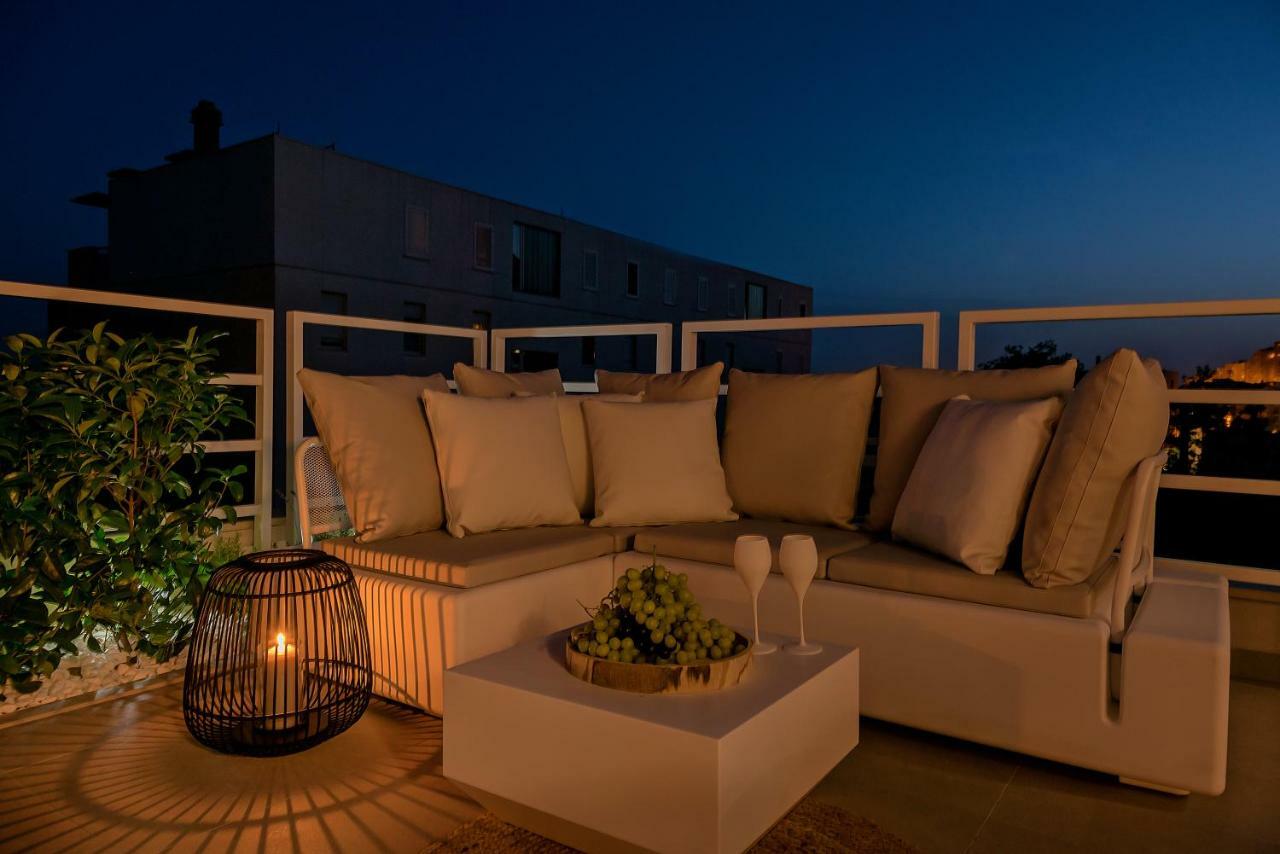 The Pleasurist - Apartment With Private Heated Pool And Terrace Split Bagian luar foto